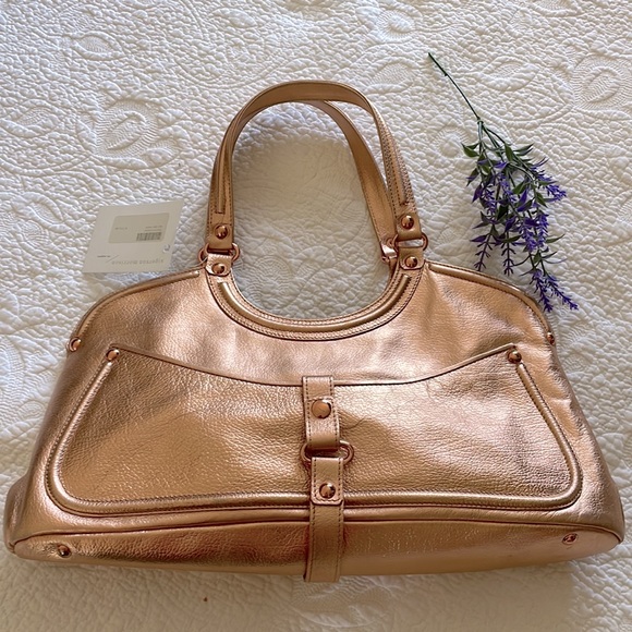 Sigerson Morrison Handbags - SIGERSON MORRISON Rose gold leather bag, purse, NWT! Made in Italy